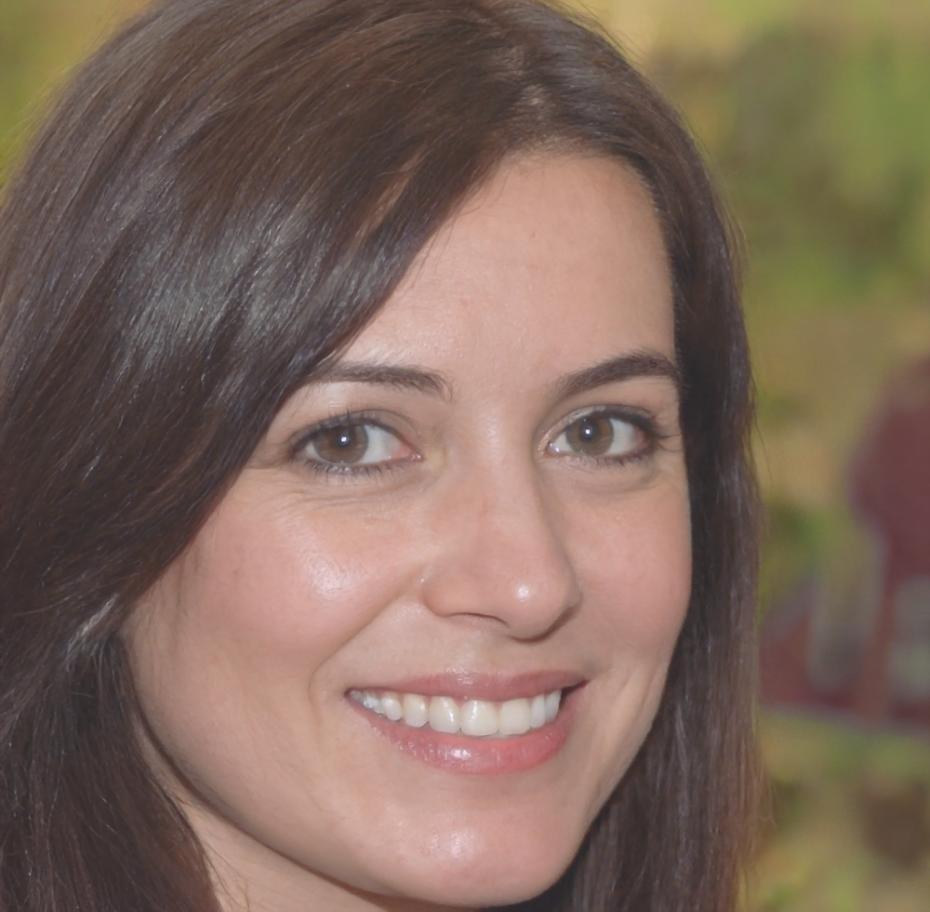 Instructora del programa de educación financiera